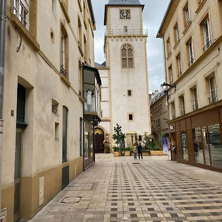 101 Beffroi Apartment